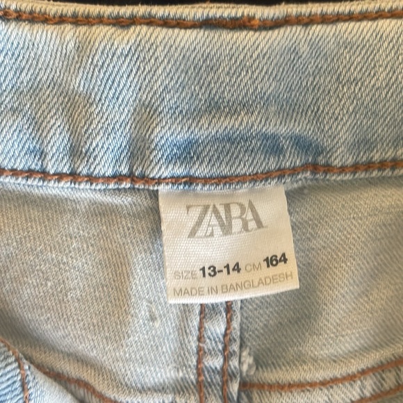 Zara boy shorts - Picture 2 of 3
